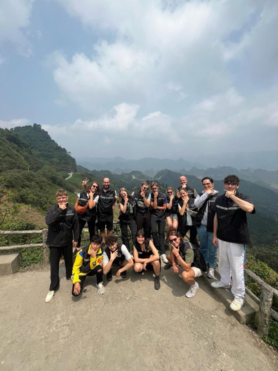 Quiri Hostel Ha Giang Lang Lap Kültér fotó